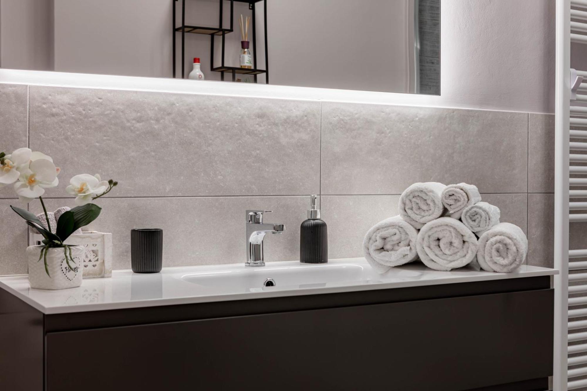 Appartamento H11 [LUXURY SANREMO] Centro - Elegante - Casinò Esterno foto
