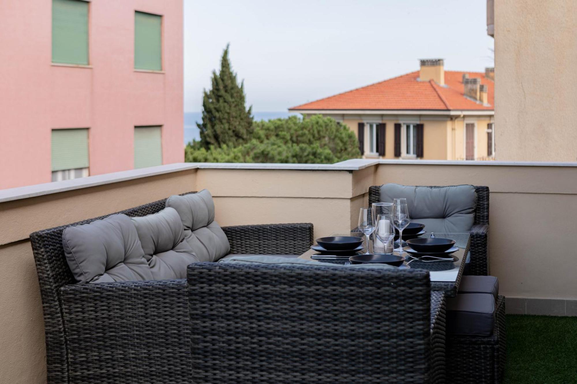 Appartamento H11 [LUXURY SANREMO] Centro - Elegante - Casinò Esterno foto